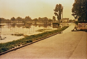 Hochwasser-Krautg Rten-16-05-bis-20-05-1978-Nr-2-Gr-800-300x205 in 