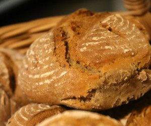 Frisches-Brot-300x250 in Jahresrückblick des Heimatvereins Sandweier für 2019